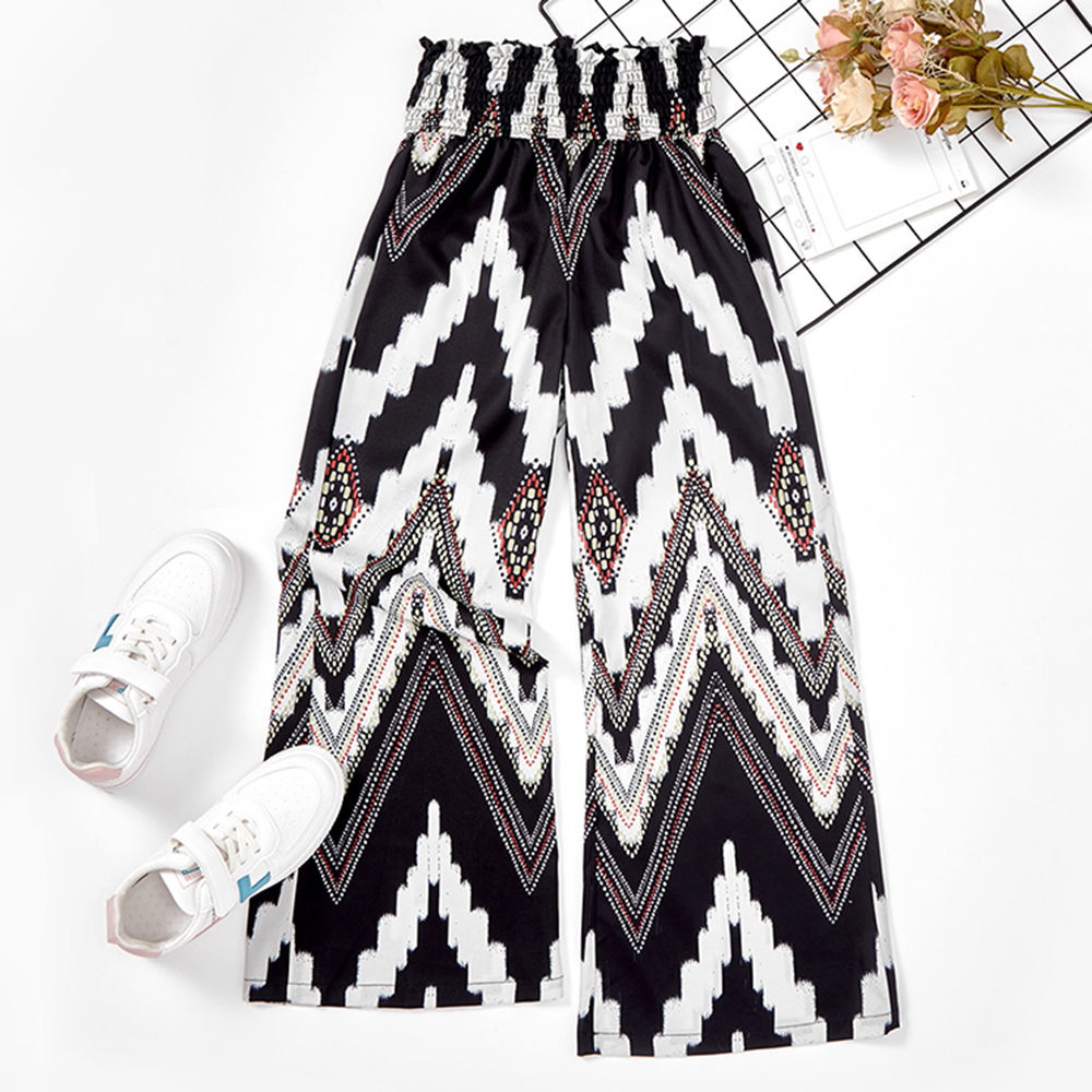 

features material 100 polyester the actual product may differ slightly