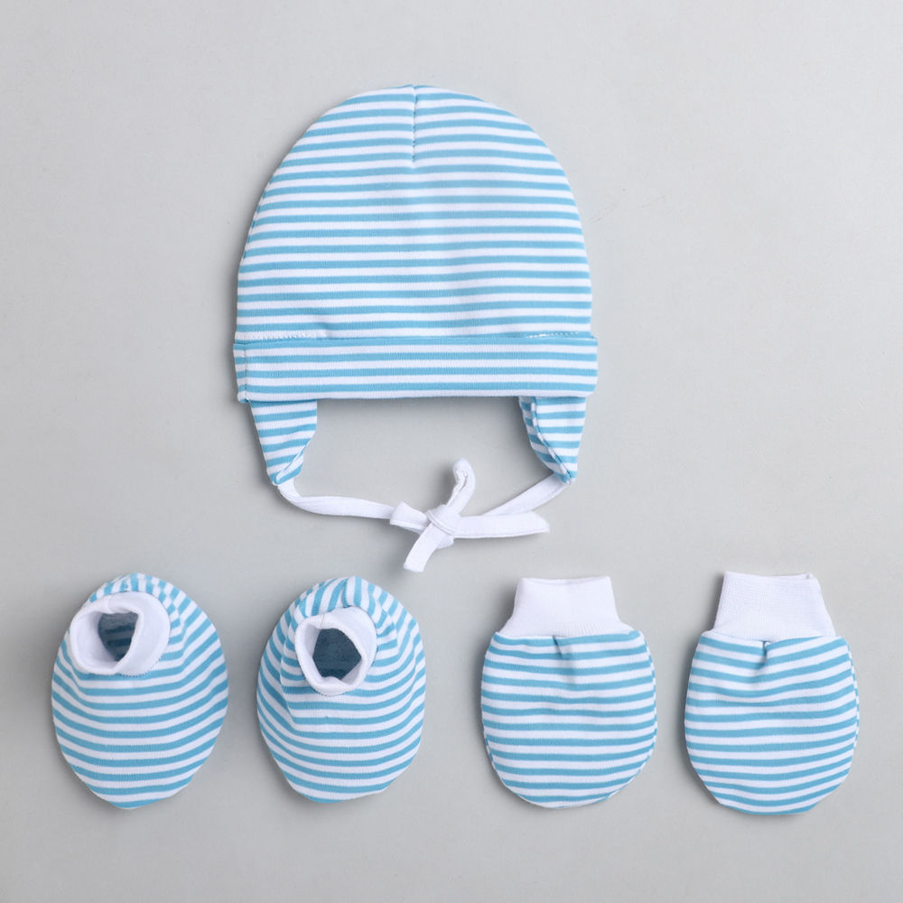 

these are made of hosiery material these mittens are the
