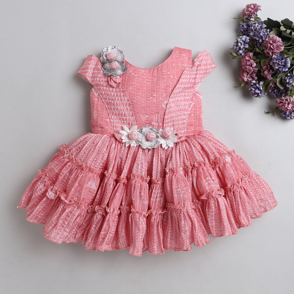 

features material 100 satin the actual product may differ slightly