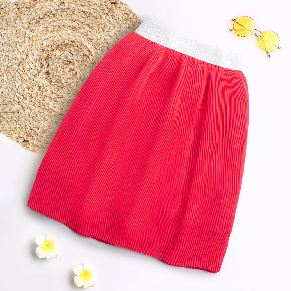 

features material 100 polyester the actual product may differ slightly