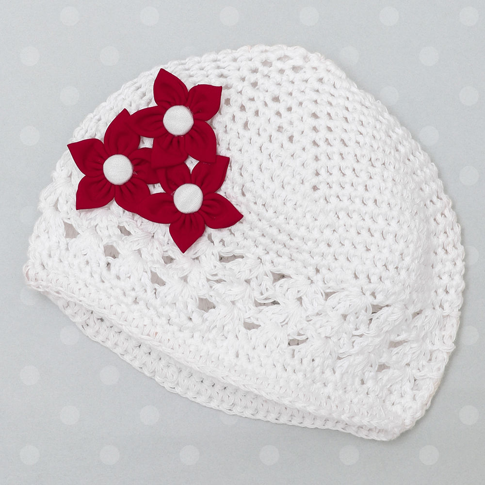 

cute comfy and perfect this hat is made from super