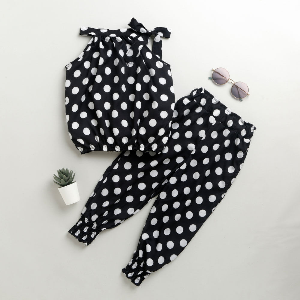 

features fabric 100 polyester fit type loose the actual product