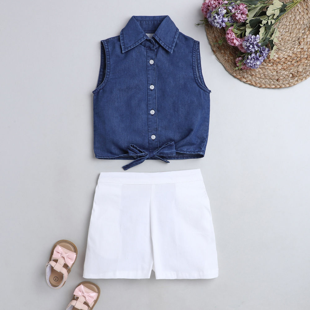

features material poplin cambric the actual product may differ slightly