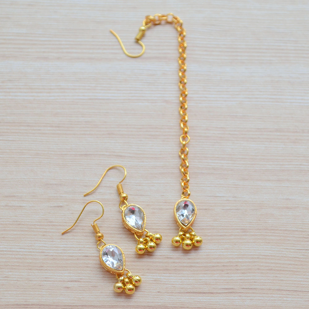 

gold and kundan maang tikkas and earrings gift set ideal