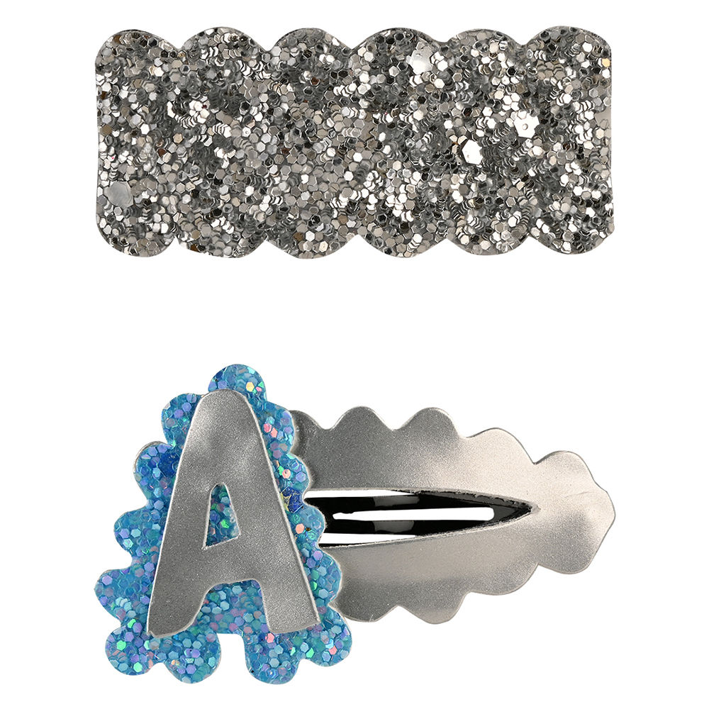 

dress your girl in this lovely accessories and make her