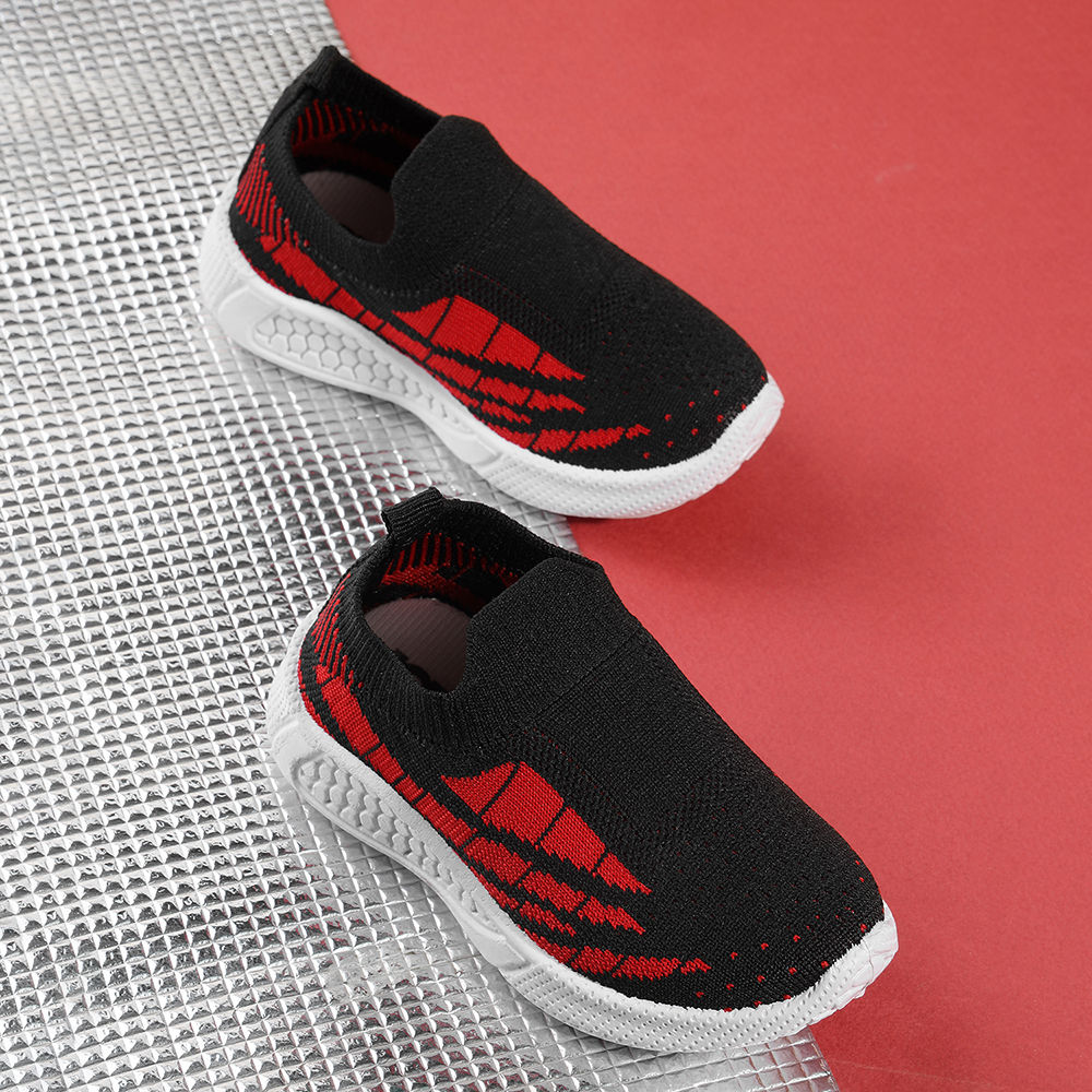 

features upper material synthetic pu sole material padded the actual