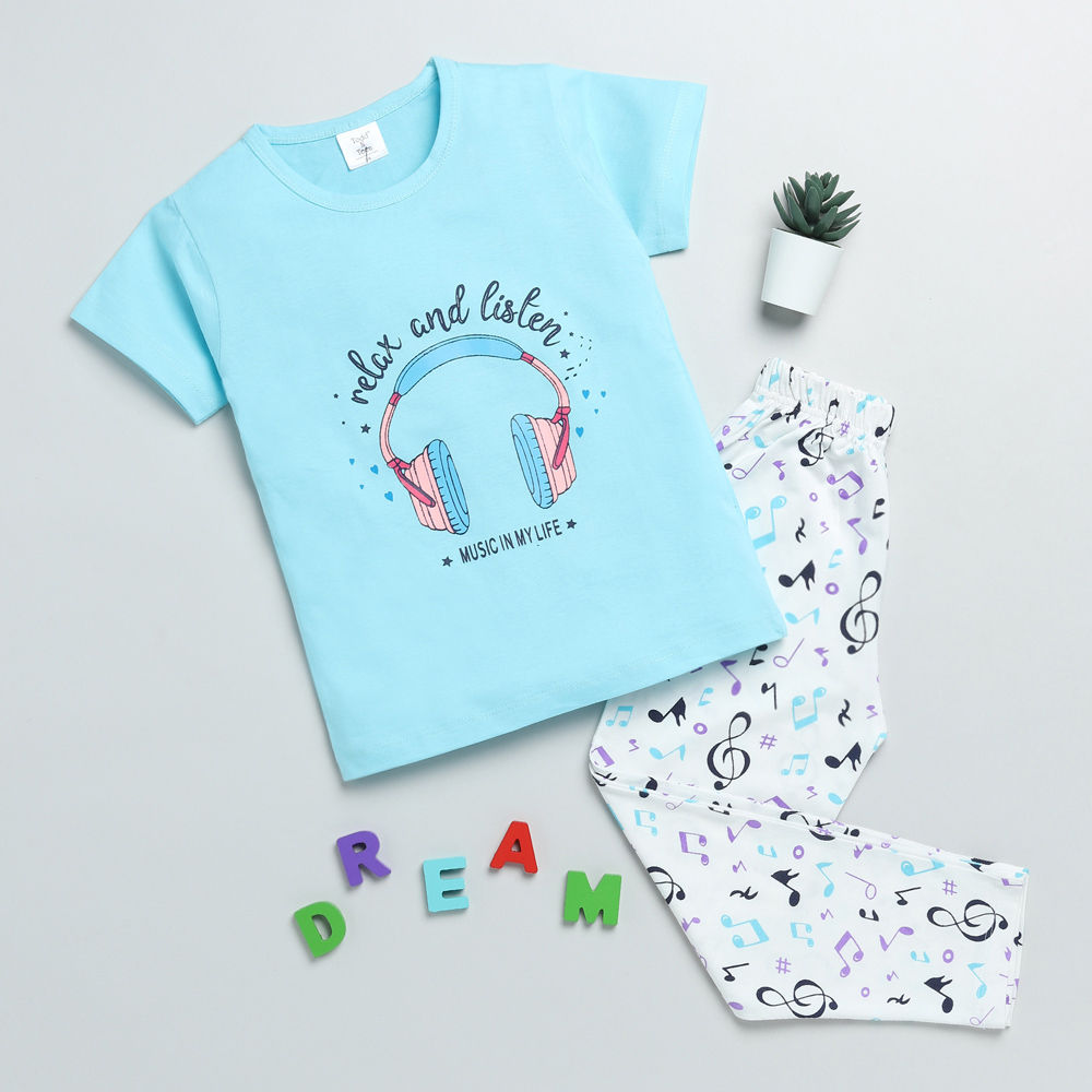 

features top material 100 cotton bottom material 100 cotton the