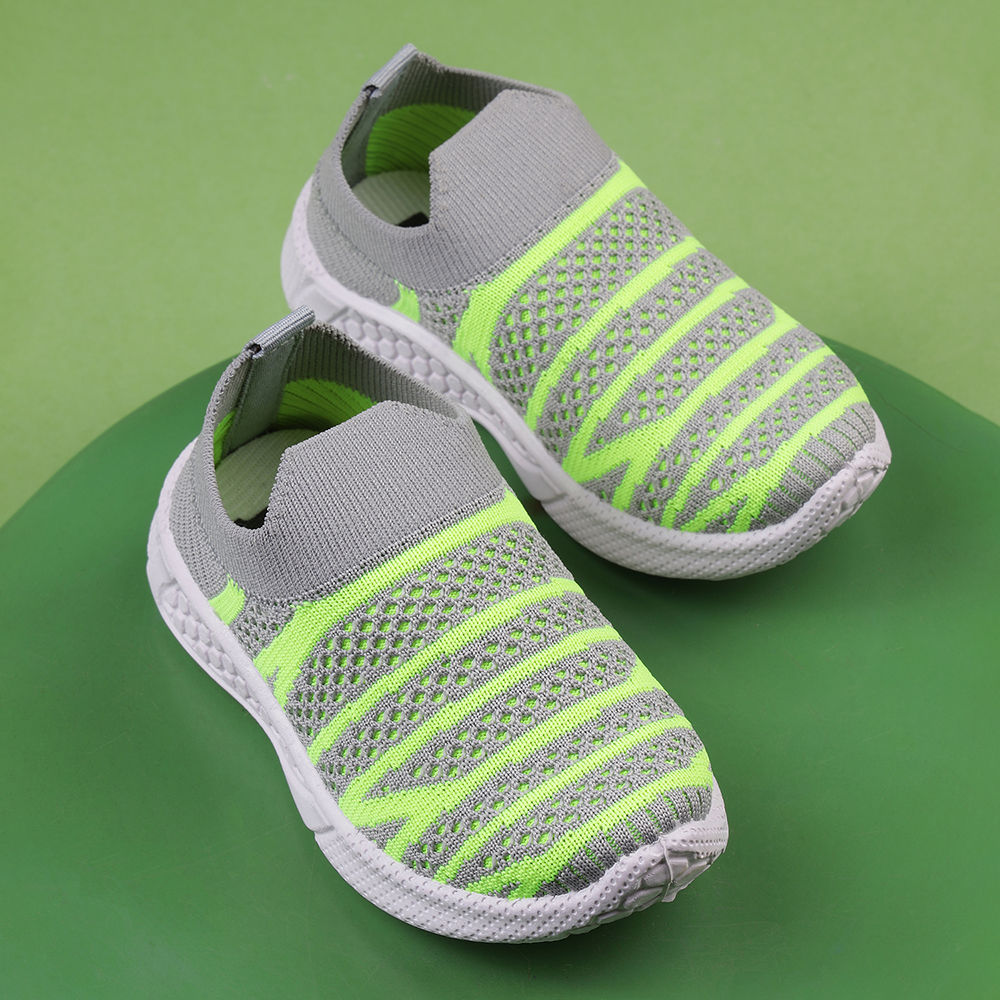 

features upper material synthetic pu sole material padded the actual