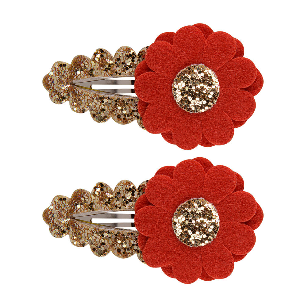 

dress your girl in this lovely accessories and make her