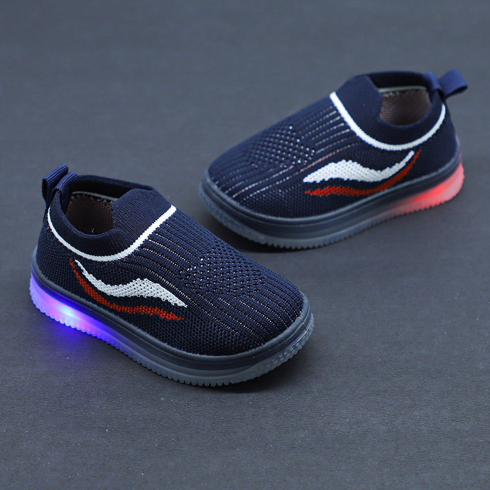 

features upper material synthetic pu sole material pvc the actual