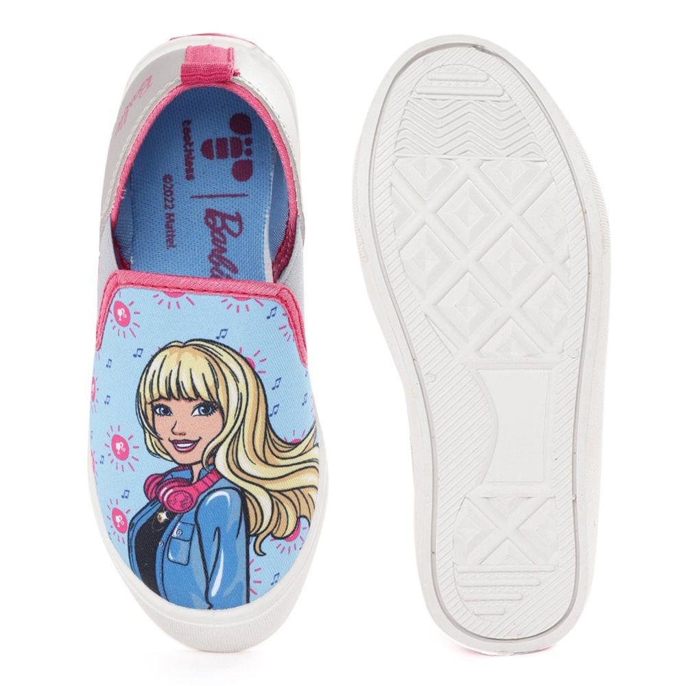 

features upper material fabric sole material pvc the actual product