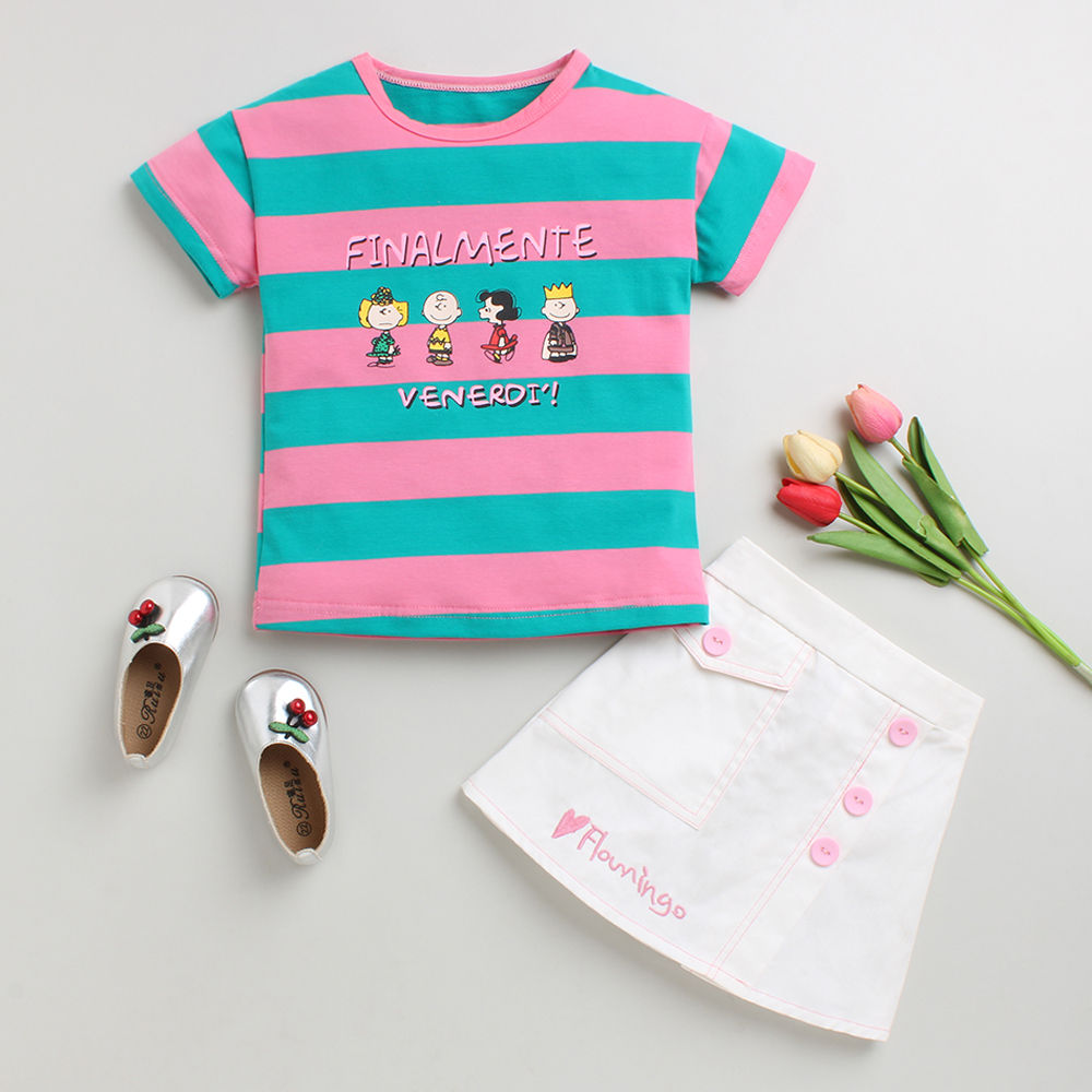 

features material 45 cotton and 55 polyester fit type slim