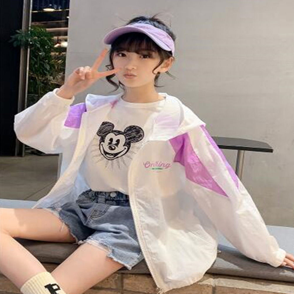 

features material 100 polyester the actual product may differ slightly