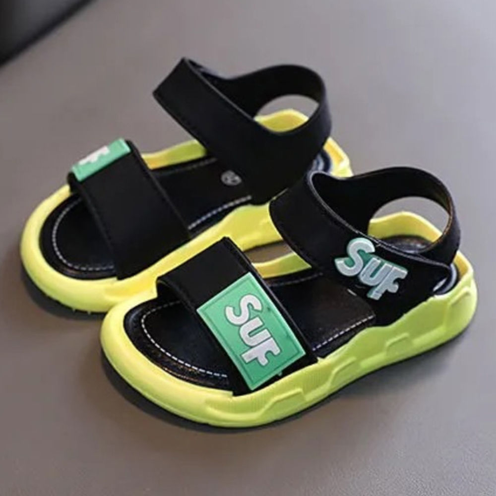 

features upper material plastic sole material rubber the actual product