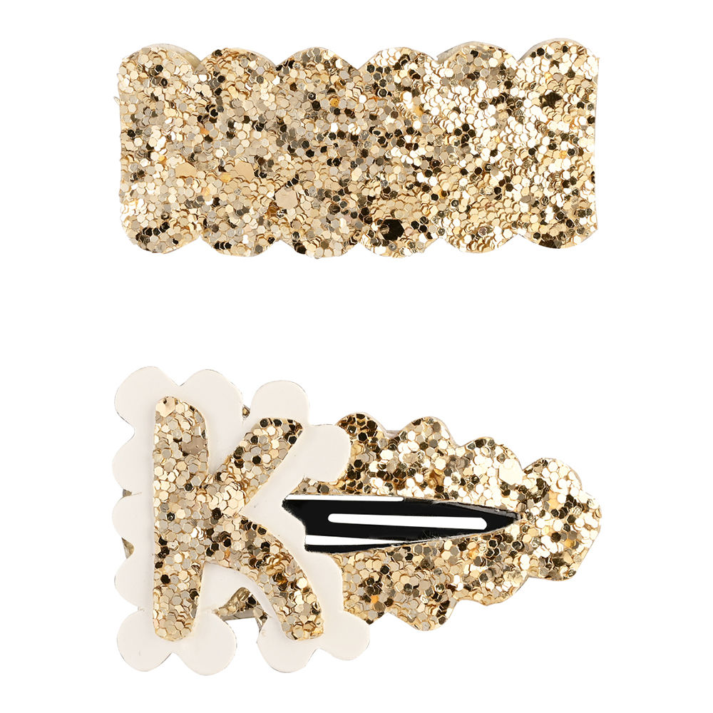 

dress your girl in this lovely accessories and make her