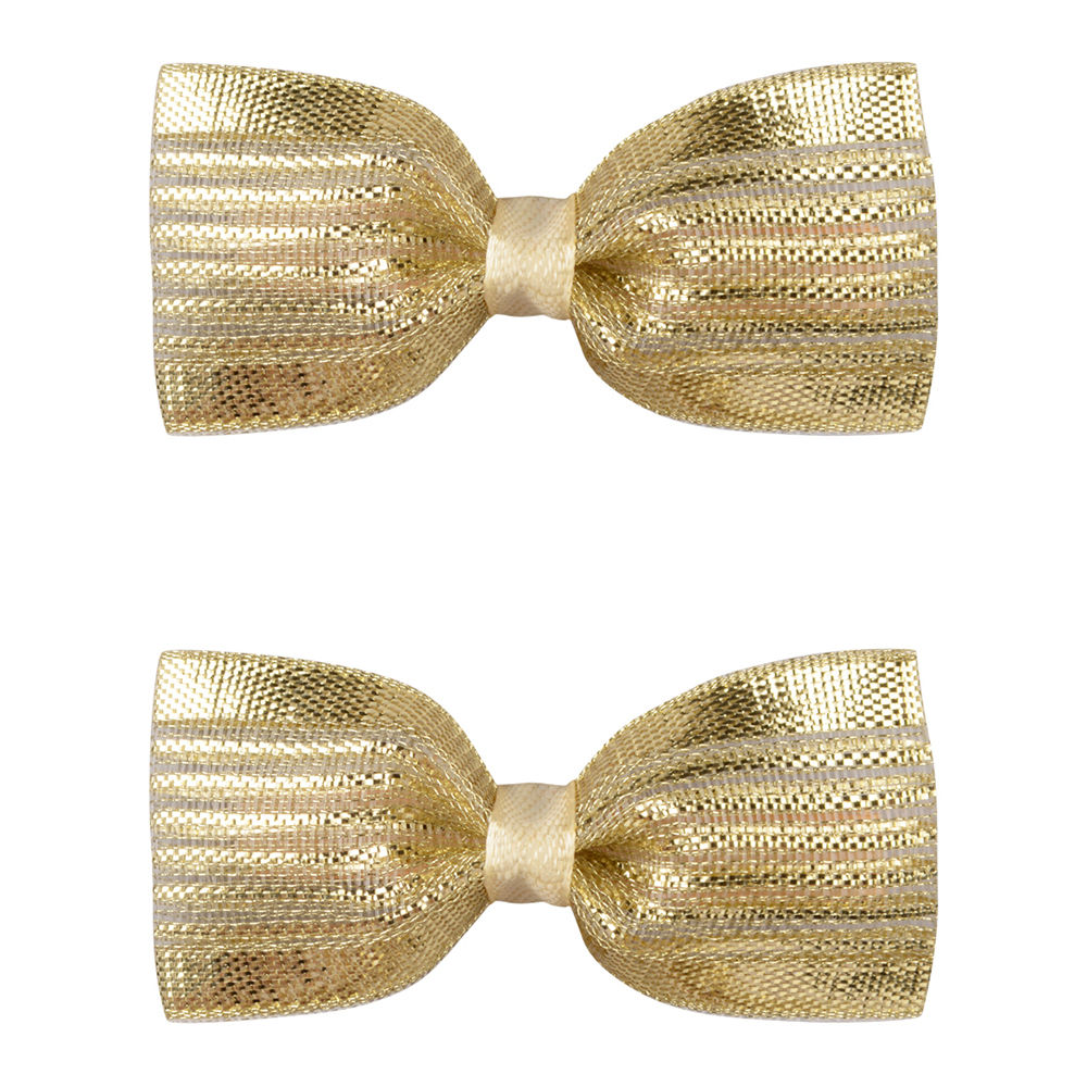 

dress your girl in this lovely accessories and make her