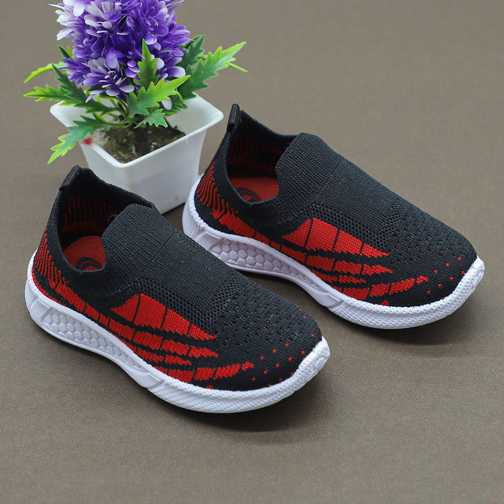 

features upper material synthetic pu sole material pvc the actual