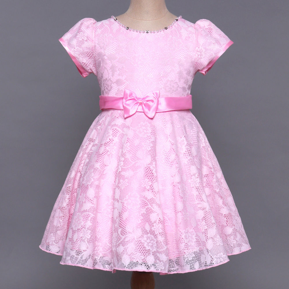 

features material 100 polyester the actual product may differ slightly