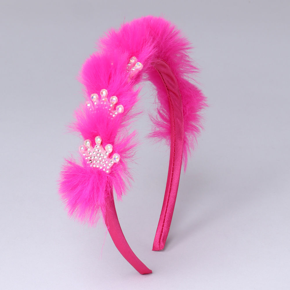 

dress your girl in this lovely accessories and make her