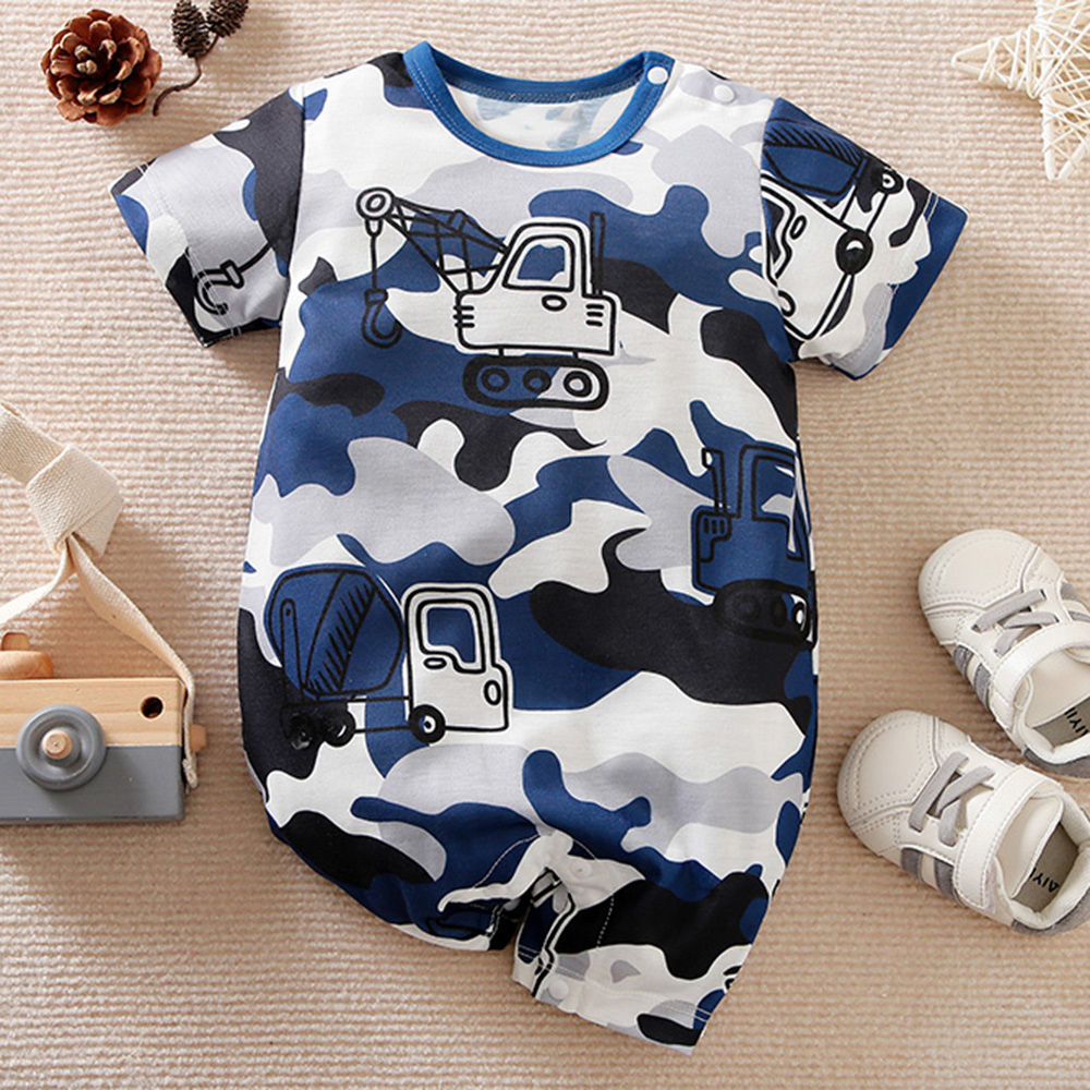 

features material 100 polyester the actual product may differ slightly