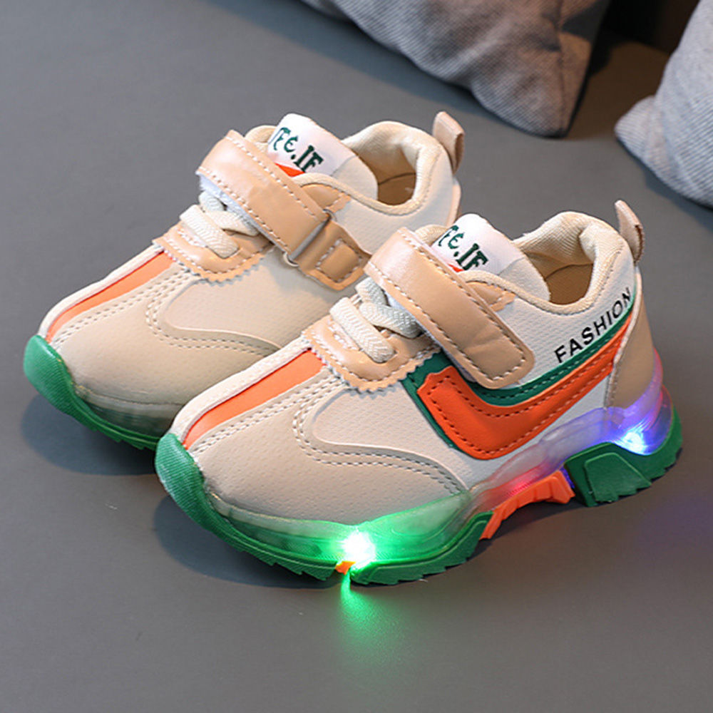

features upper material synthetic sole material polyurethane heel type flat