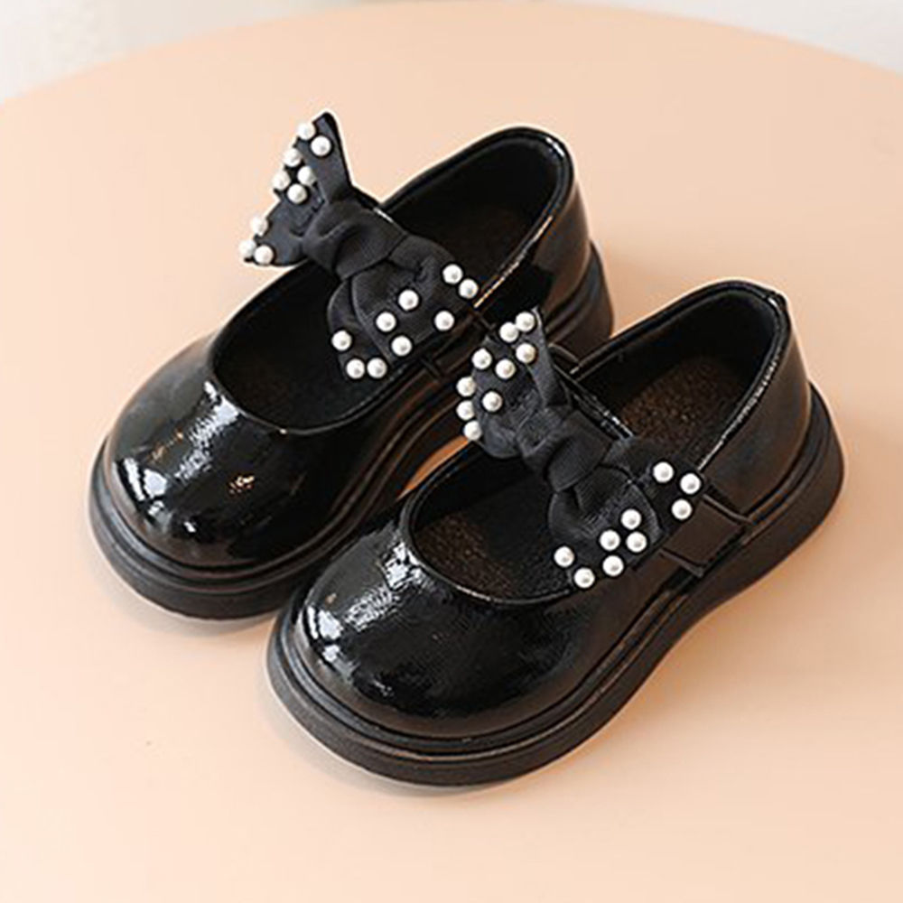 

features upper material 80 synthetic pu and 20 pu sole