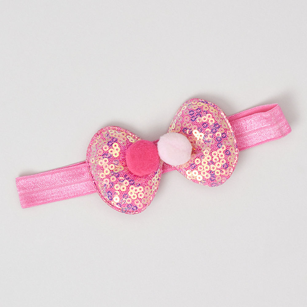 

these are simple yet fashionable beautiful hair accessories which are