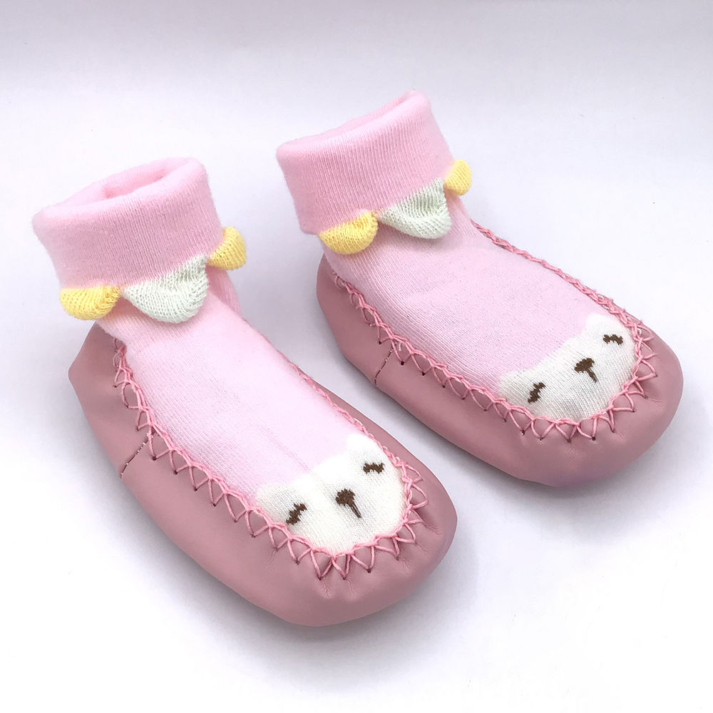 

features upper material 100 synthetic sole material 100 rubber the