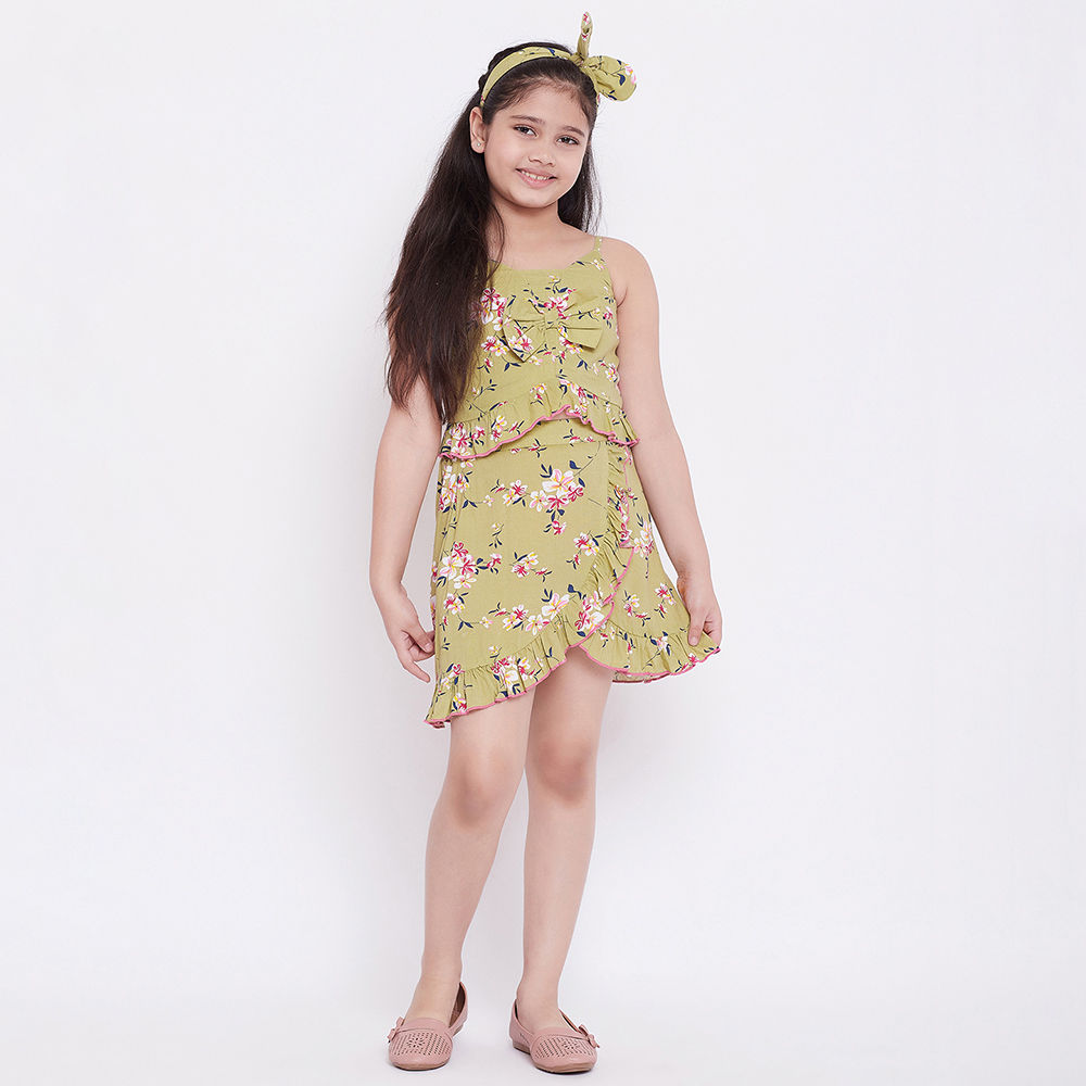 

features material 100 polyester fit type slim the actual product