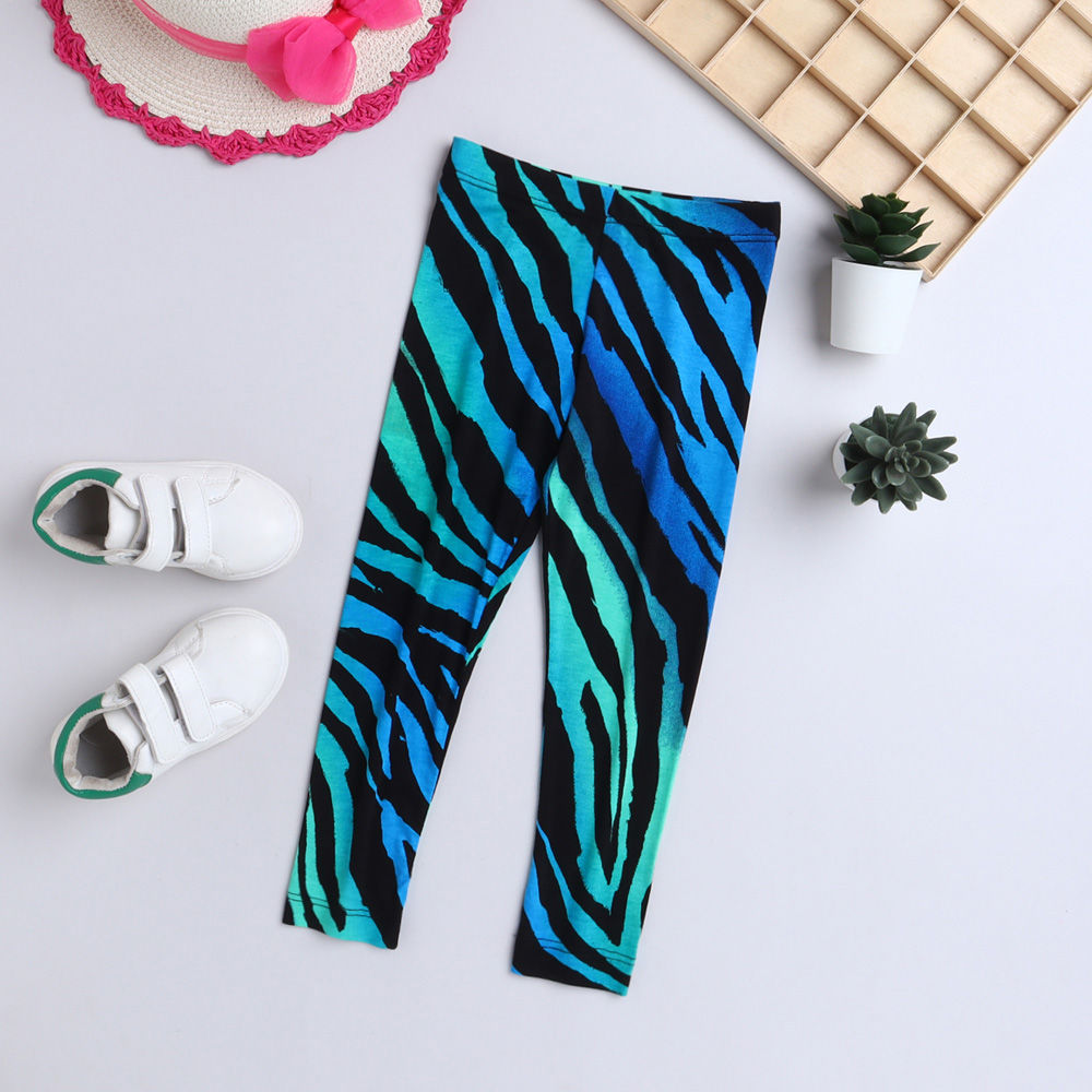 

features material 100 polyester the actual product may differ slightly