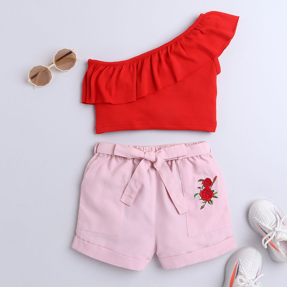 

features top material 40 polyester 60 cotton bottom material 100