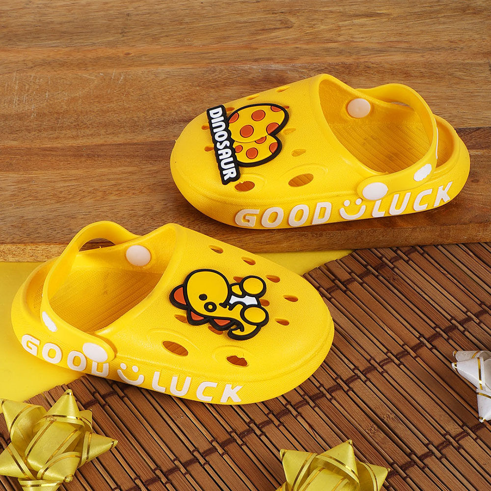 

features upper material synthetic pu sole material eva insole material