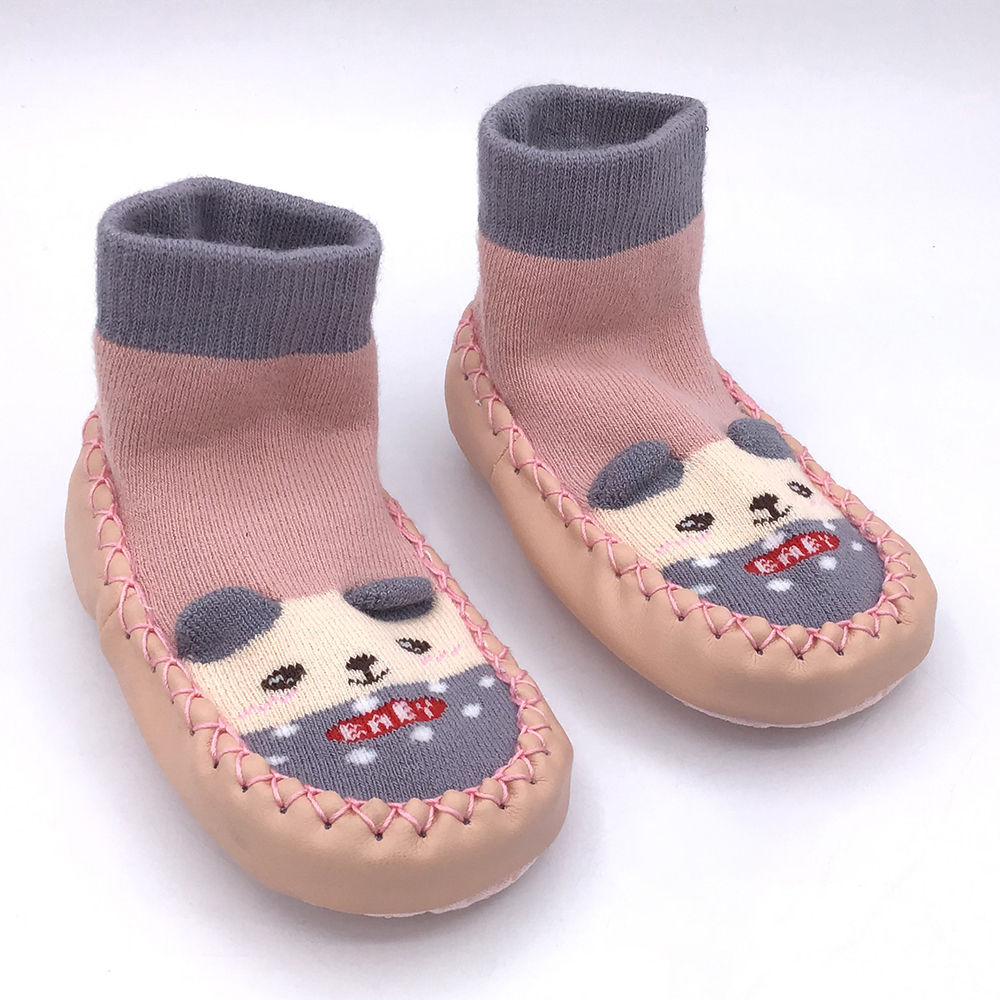 

features upper material 100 synthetic sole material 100 rubber the