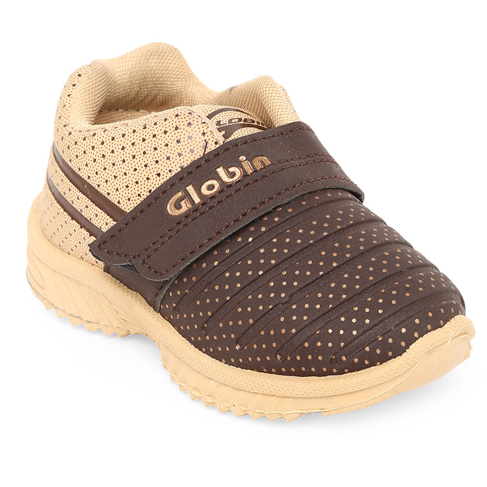 

features insole material removable upper material mesh heel type flat