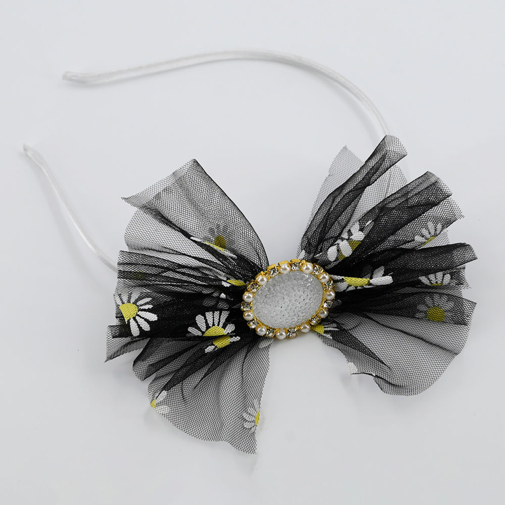 

beautiful hair accessories in a variety of colours and styles