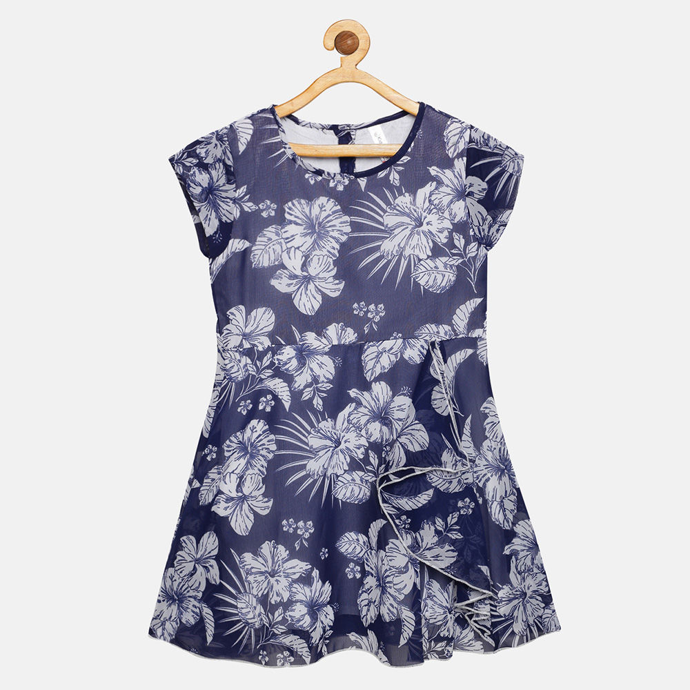 

features material 100 polyester the actual product may differ slightly