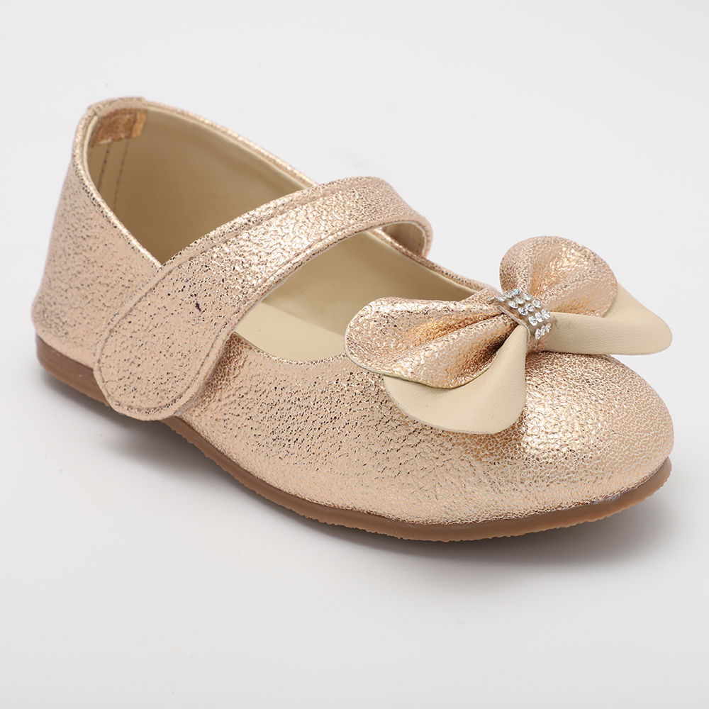 

features upper material 100 synthetic sole material eva the actual
