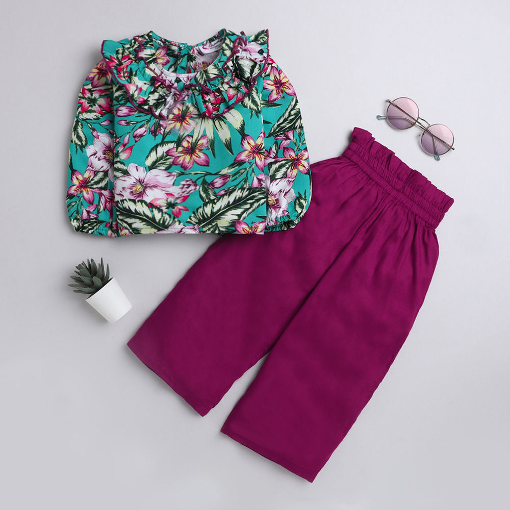 

features material 100 viscose fit type loose the actual product