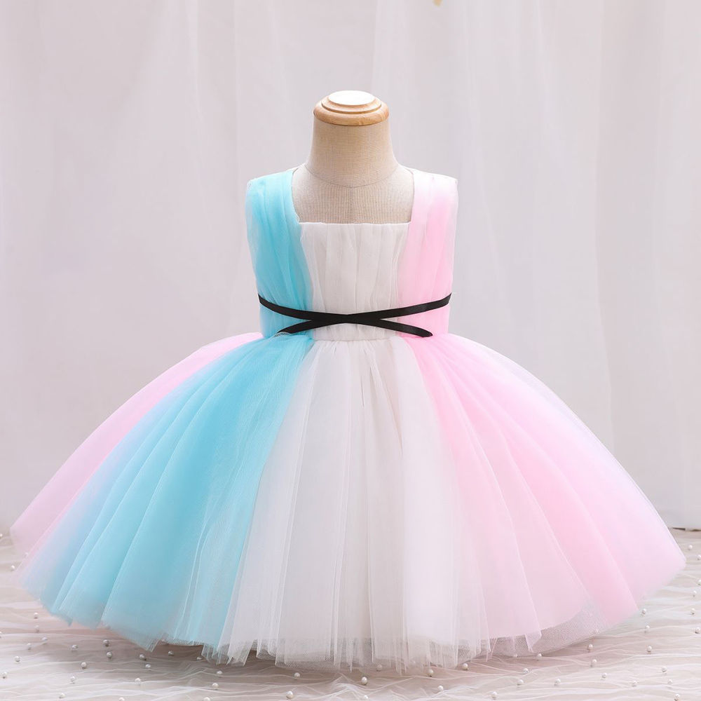 

features material 65 polyester 35 cotton the actual product may