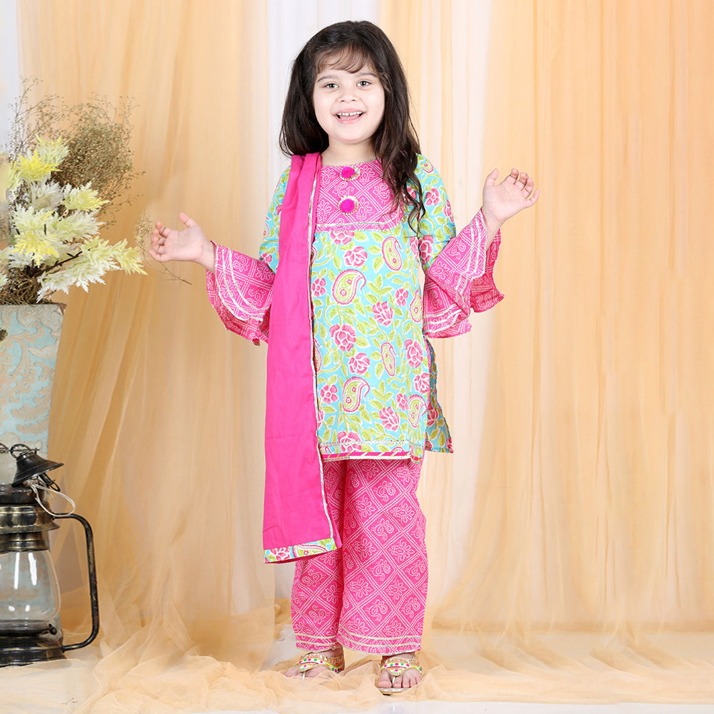 

features material 100 cotton the actual product may differ slightly