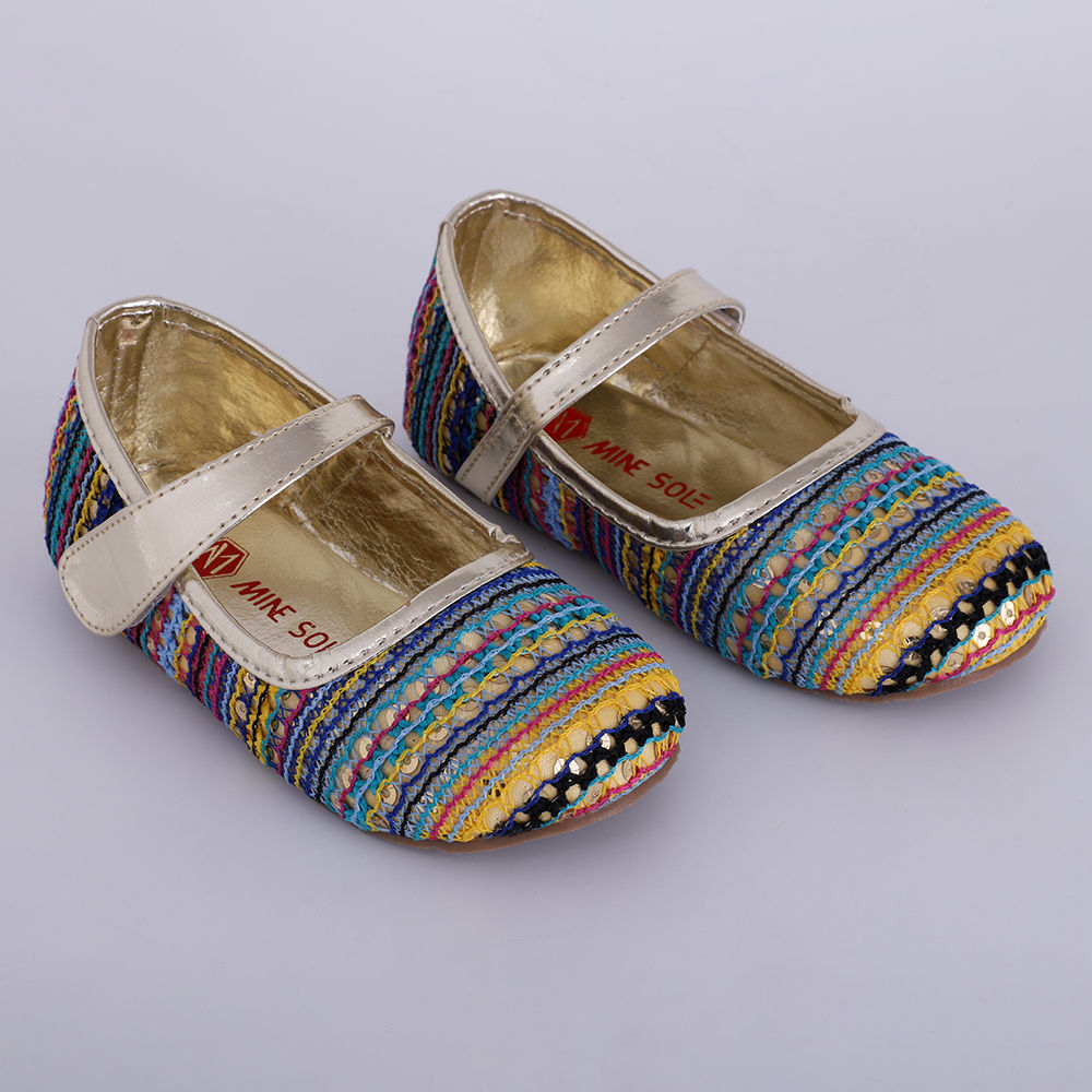 

features upper material 100 synthetic sole material eva the actual