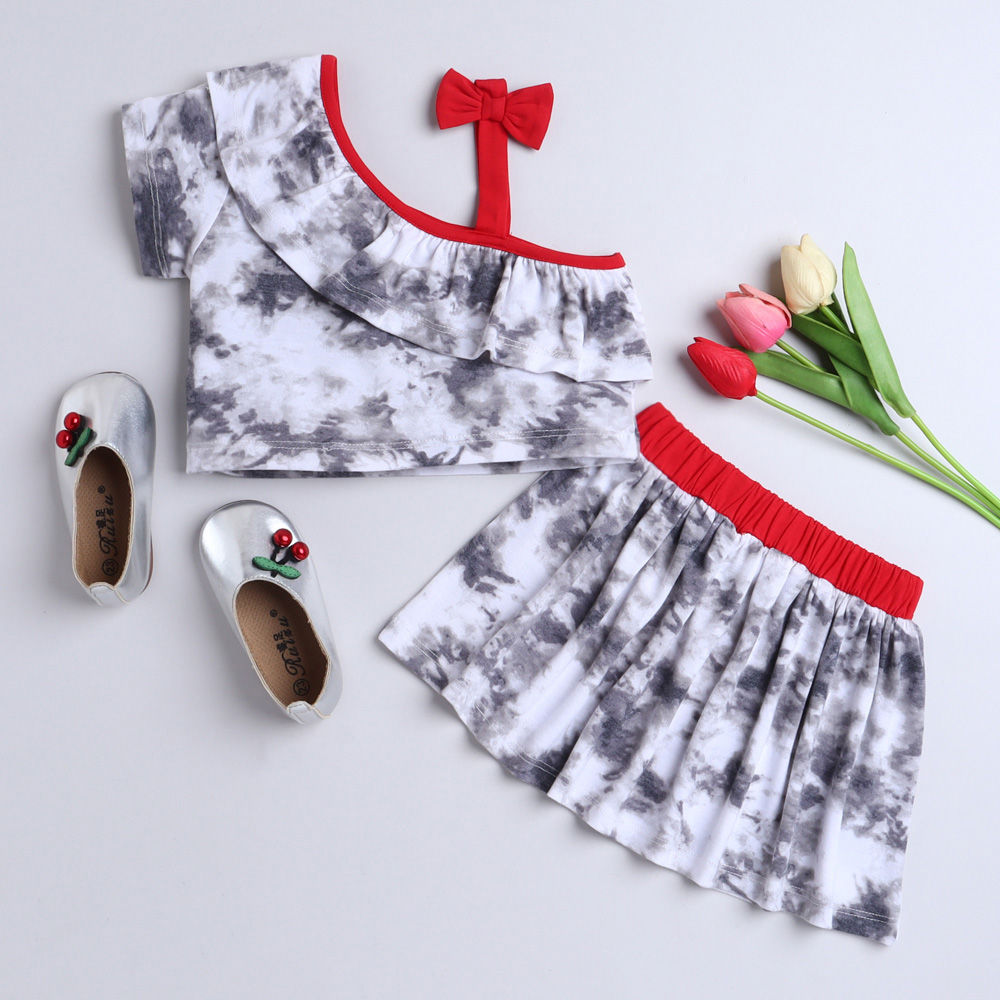 

features top material 100 polyester bottom material 100 polyester fit
