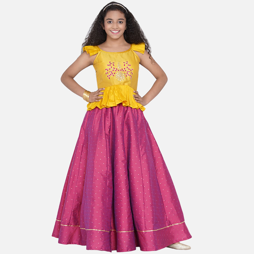 

features material 100 cotton the actual product may differ slightly