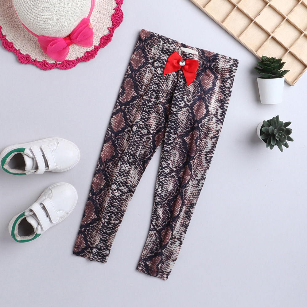 

features material 100 polyester the actual product may differ slightly