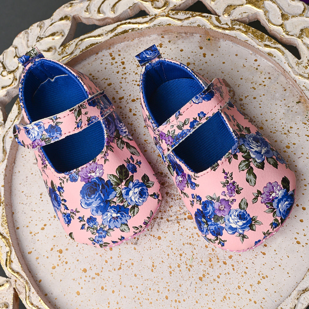 

features upper material fabric cotton sole material 100 synthetic leather