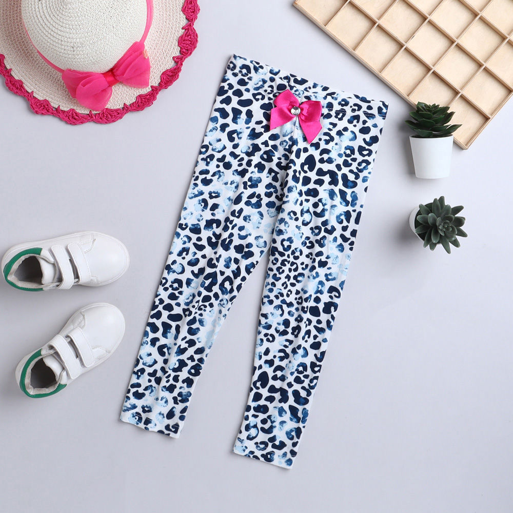 

features material 100 polyester the actual product may differ slightly