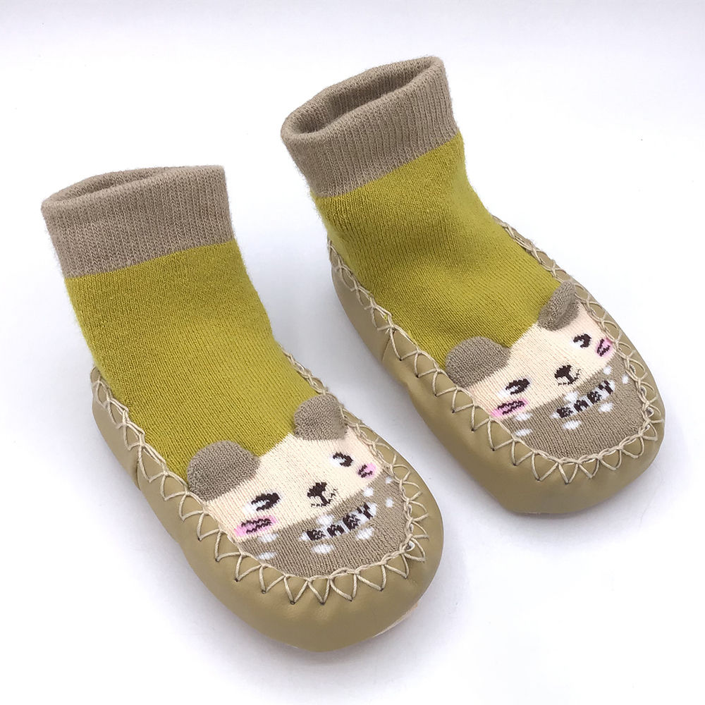 

features upper material 100 synthetic sole material 100 rubber the