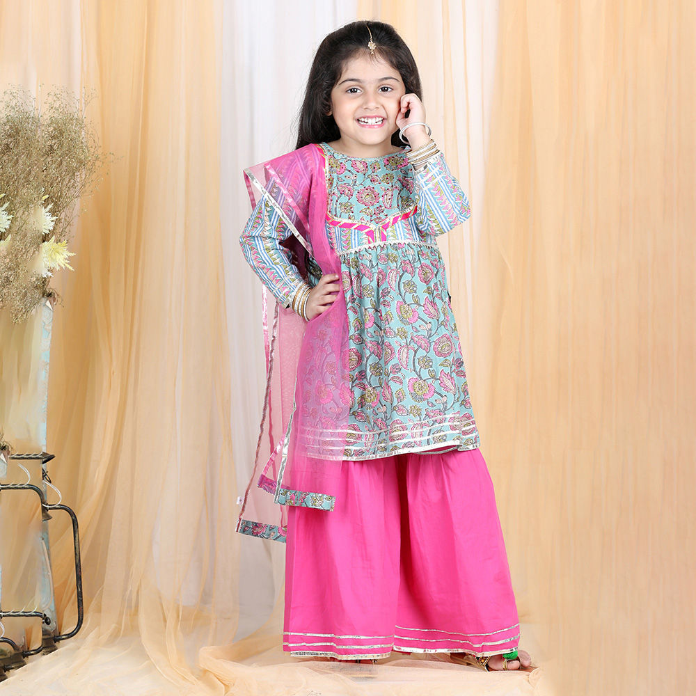 

features material 100 cotton the actual product may differ slightly