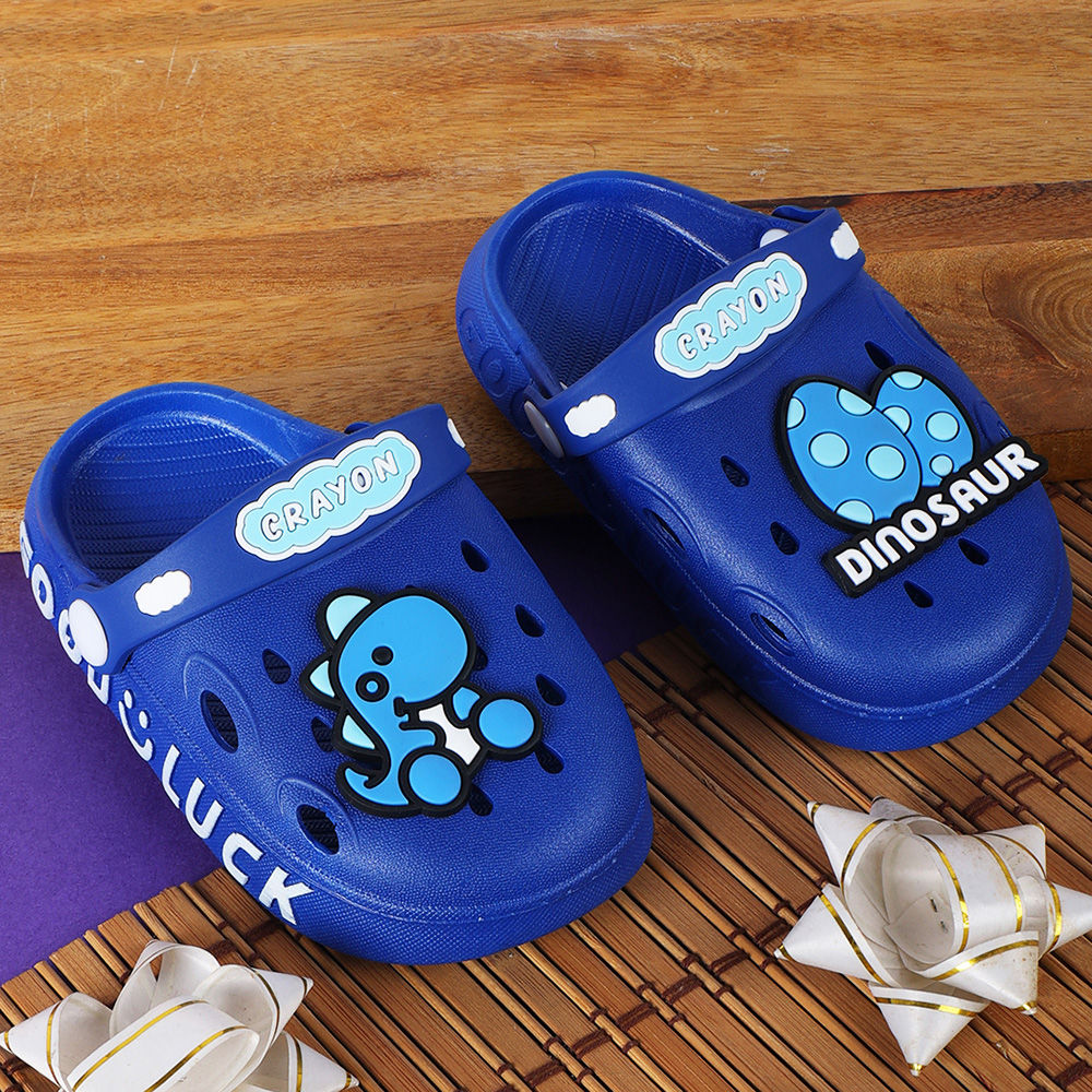 

features upper material synthetic pu sole material eva insole material