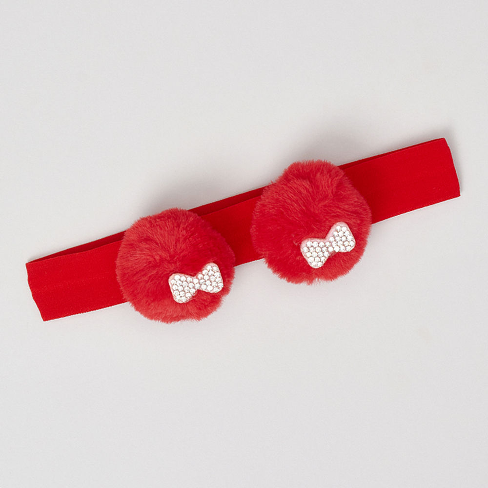 

these are simple yet fashionable beautiful hair accessories which are